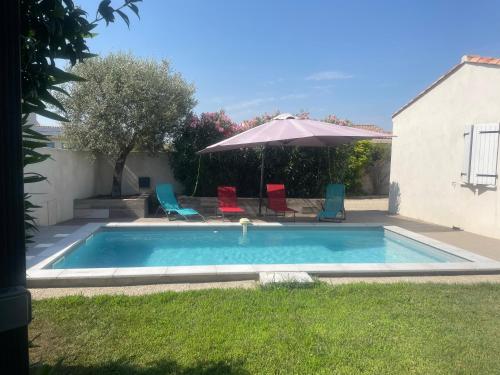 Villa avec piscine proche des Alpilles gîte à louer Saint-Andiol