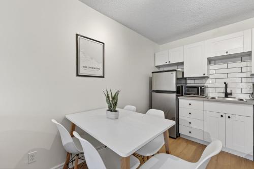 The Moose Lodge - Modern Condo in Collingwood in 柯林武德 (ON)