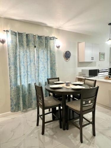 The Cozy Cot – khách sạn tại Discovery Bay