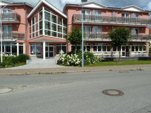 Hotel Goor und Apartmenthaus 591m von Fürst-Malte-Allee entfernt