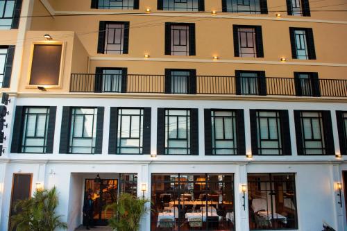Grand Hotel Urban — other in Tsiombikibo - Lot VE 12 Ambatovinaky Ambatonakanga, Antananarivo Madagascar, 101
