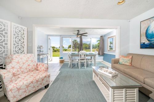 Crystal Cove Beach View Ground Fl Sapphire Beach in Red Hook