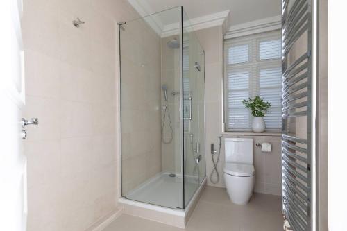 Sloane Court East VI by onefinestay - image 2