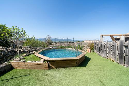 Maison de Village avec Piscine et Terrasse in Livron-sur-Drome