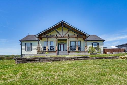 Country Views By Cumberland Mtn, Crossville Meadow in Lake Tansi (TN)