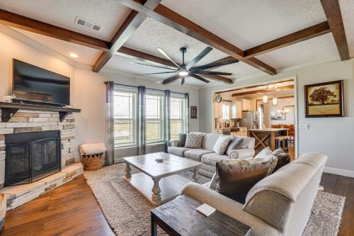 Country Views By Cumberland Mtn, Crossville Meadow in Lake Tansi (TN)