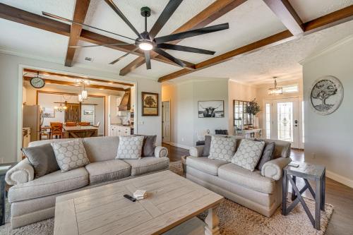 Crossville Home Near Lake Tansi and Hiking Trails! in Crossville, USA