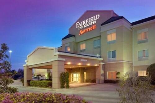 Fairfield Inn & Suites by Marriott Marshall in Marshall, USA