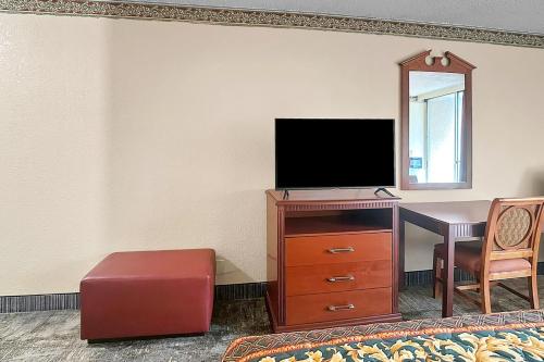 Airport Inn Memphis Near Graceland By Hotel O - image 5
