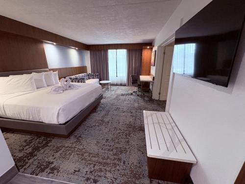 Quality Inn Lakeland North - image 37