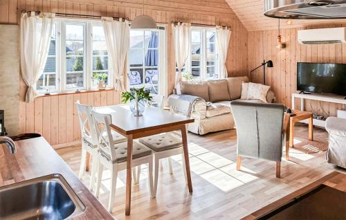 Holiday Home Bork Hytteby Hemmet Denmark in 海默特
