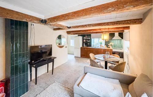 Amazing Apartment In Råå With Kitchen