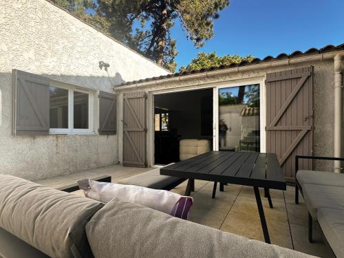 Villa rénovée 80m², 3 chambres, 8 pers, terrasse, parking - FR-1-705-71 - Location saisonnière - Les Mathes