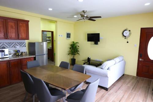 Rose Heights Apartments No 2 in Marisule