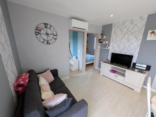 Gîte paisible avec piscine partagée, clim - 5 pers. - FR-1-583-518 (Gite paisible avec piscine partagee, clim - 5 pers. - FR-1-583-518) in Fretigney-et-Velloreille