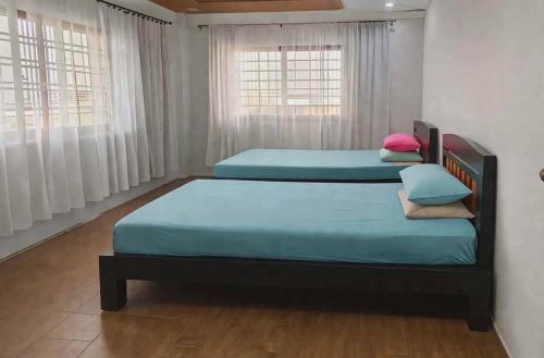 RL Transient House San Jose City, Nueva Ecina for up to 8 pax - 2 rooms