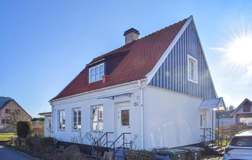 Exterior view, Cozy Home In Brantevik With House Sea View in Viarp