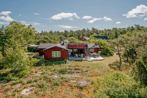 1930S House With Roof Terrace Near Visby – khách sạn tại Brissund