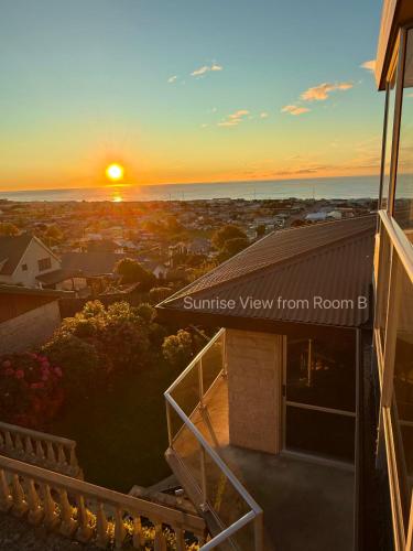 주변 환경, Seaview Hill Retreat in 오아마루