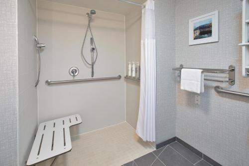 Hampton Inn and Suites St. Cloud - image 22