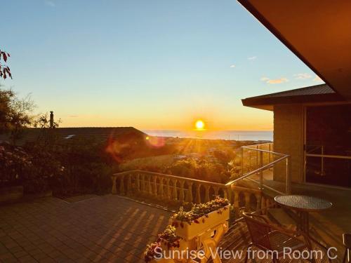 전망, Seaview Hill Retreat in 오아마루