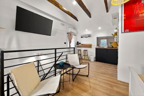 Apartments Bobo 1
