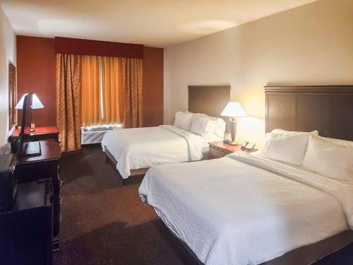 Holiday Inn Express Hotel & Suites Terrell by IHG in Terrell, USA