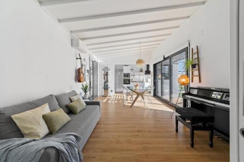 Opening Doors Casa Laureles - Chic Home PerfectGetaway Amazing views in Argentona