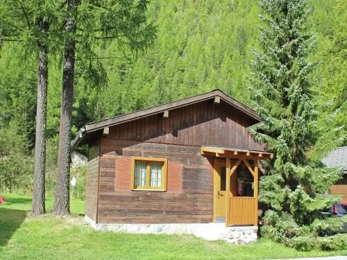 Chalet in Valais near Ski Lift & Saas Valley in Saas-Balen, Schweiz