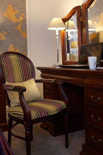 Park International Hotel - image 3