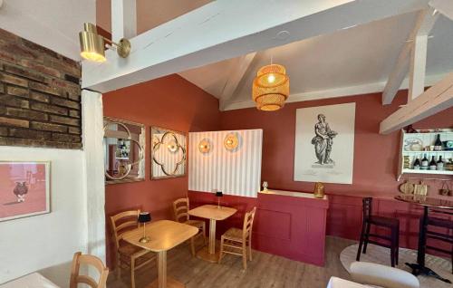 Restaurant, Le Clos Nicolas in Eugenie-les-Bains