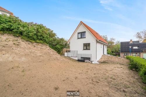 Anno 2021 - Renovated coastal villa 150m from the beach, Koksijde