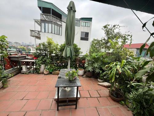 Garden, Lotus Homestay 2 in Dong Da