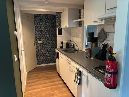 Gezellig chalet met openbaar zwembad op de Veluwe! in บอสเคบีด เฮินเดอร์โล