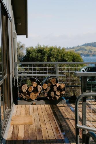 Pine Cottage in Dennes Point