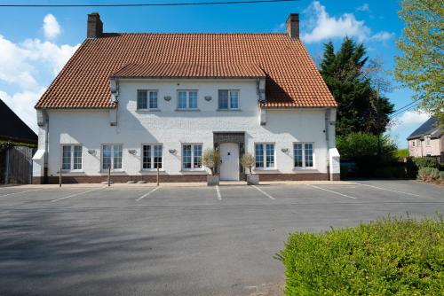 Hotel Amary 5