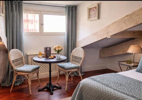 room detail thumbnail 0