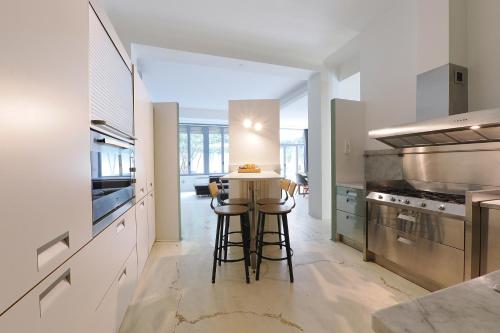 PRESTIGE BOUTIQUE HOMES - Exlcusive Apartament Garden & Pool, Milan (photo 5)
