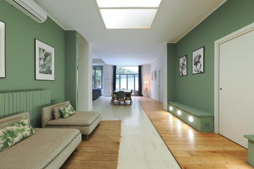 PRESTIGE BOUTIQUE HOMES - Exlcusive Apartament Garden & Pool, Milan (photo 6)