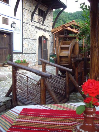 Popsokol House - image 3