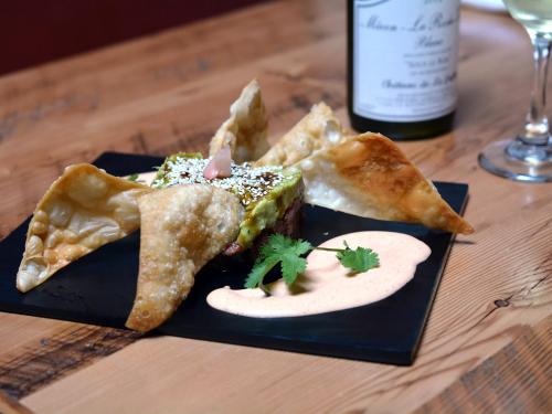 Hyde Away Inn - 식음료(F&B)