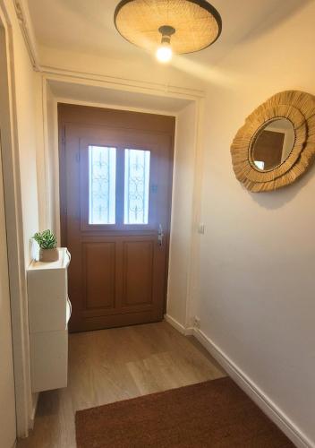 Appartement climatisé avec balnéo, parking gratuit, proche Auvers-sur-Oise (Appartement climatise avec balneo, parking gratuit, proche Auvers-sur-Oise) in Мери-сюр-Оаз