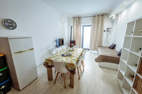 Iekārtas, Casa familiare borghetto Nora 5 in Gravina Di Catania