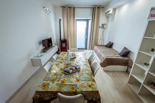 Iekārtas, Casa familiare borghetto Nora 5 in Gravina Di Catania