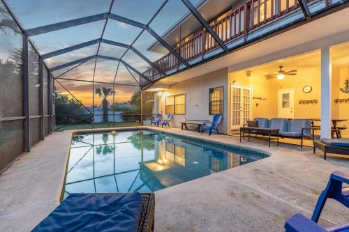 Kilátás, SAND CASTLE-Fun For Big Groups-Walk to Beach, Heated Pool, Lanai in Satellite Beach (FL)