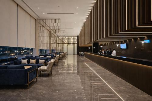 Lobby, Colombo International Airport Hotel in Negombo