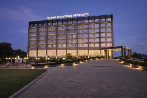 Entrance, Colombo International Airport Hotel in Negombo