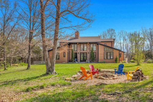 Indoor Park 55 acres Pickleball Walking Trails! - Springfield MO - image 8