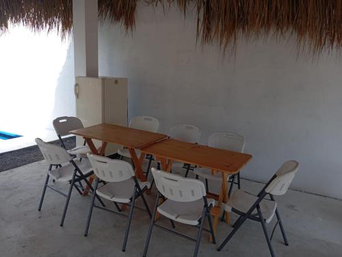 Iekārtas, Bello chalet Monterrico in El Cebollito