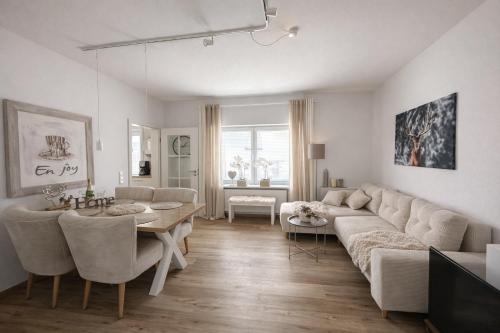 Große Ferienwohnung in Top-Lage Perle am Waltenberg zwei Wohnungen in einer mit Sauna!, Winterberg